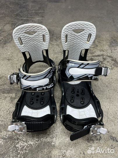 Крепления для сноуборда M FTwo Pipe