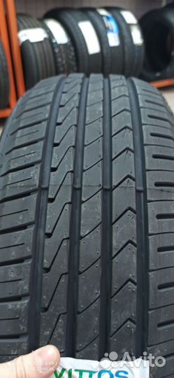 Vittos VSP07 215/60 R16 99V