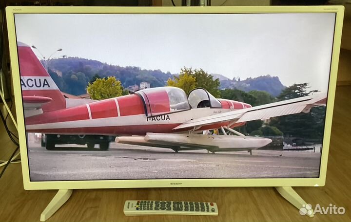 Телевизор Sharp LC-32HI3222EW