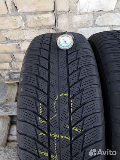 Bridgestone Blizzak LM-001 225/60 R18