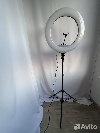 Профессиональная кольцевая лампа RL-21. 54 см