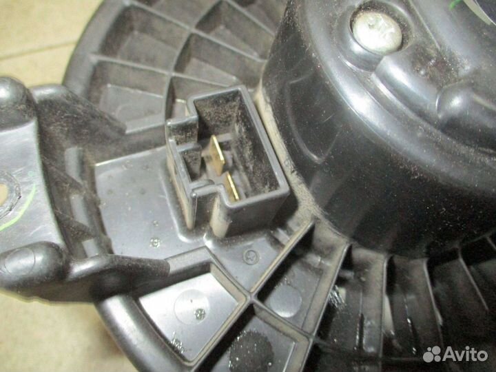 Моторчик печки Toyota Corolla (E150)