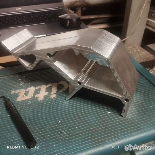 BRP Ski-Doo Tundra LT V-800