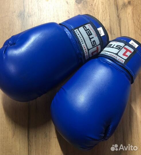 Боксерские перчатки. Пакистан