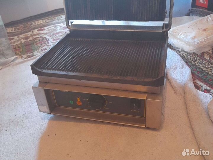 Электрогриль новый
