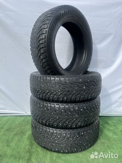 Nokian Tyres Hakkapeliitta 9 SUV 215/65 R17