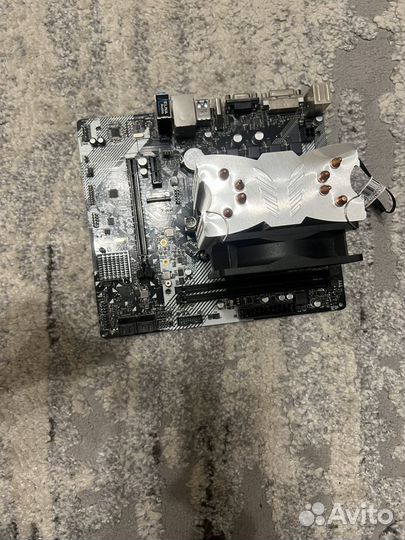 Материнская плата с процессором i5