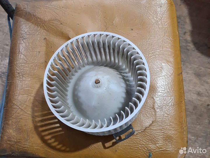 Вентилятор (Моторчик) отопителя mazda 3 bl