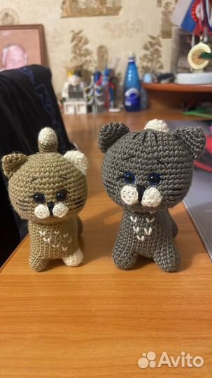 Подарки на 8 марта - милые вязаные котята