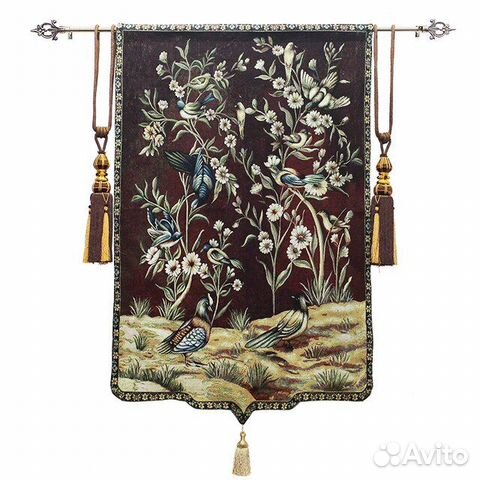 Гобелен птицы в цветах на подкладке,новый