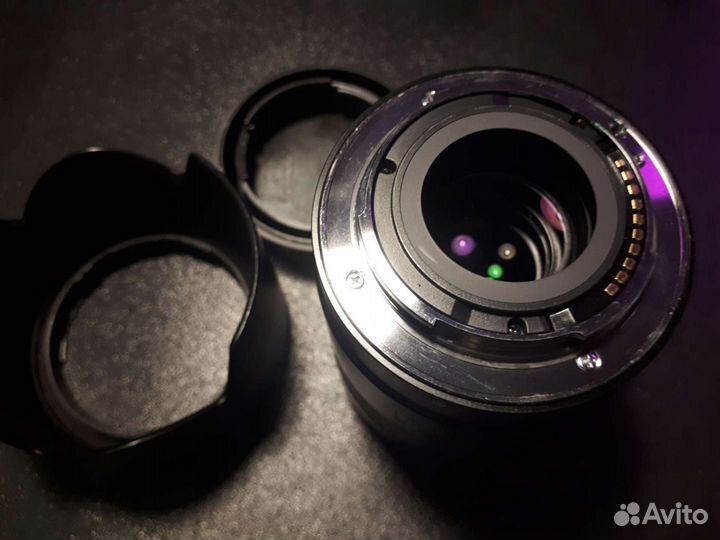 Объектив Zeiss 24мм F1.8