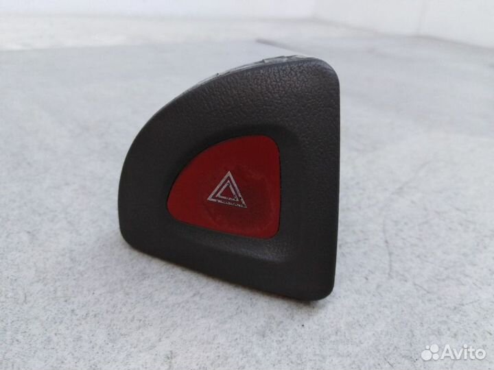 Кнопка аварийной сигнализации