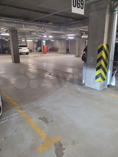 Машиноместо, 12 м²