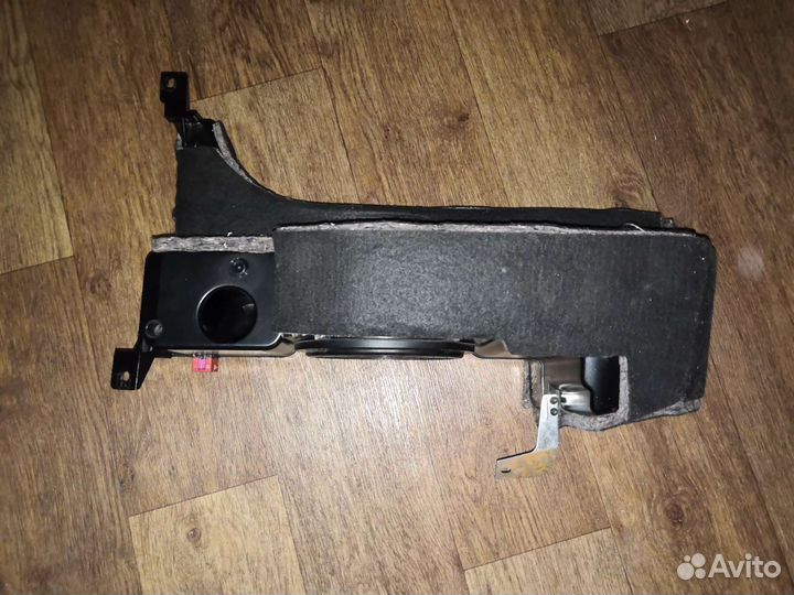 Сабвуфер Audi