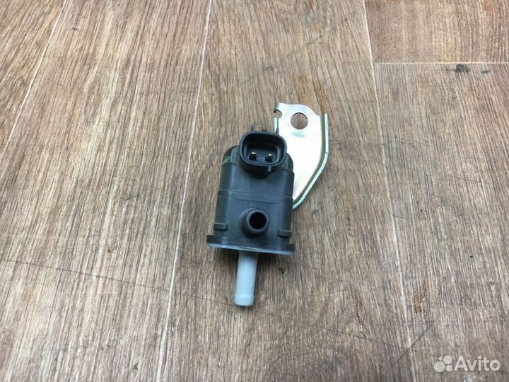 Вакуумный клапан Toyota Prius III (2009—2011)