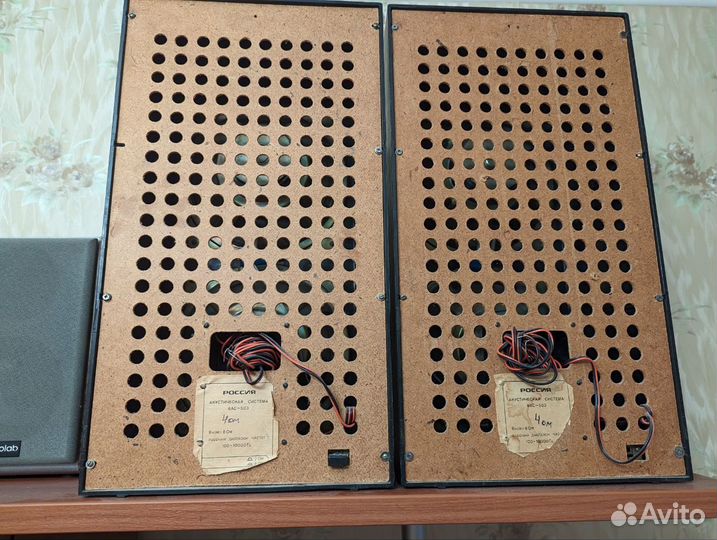 Акустические колонки большие