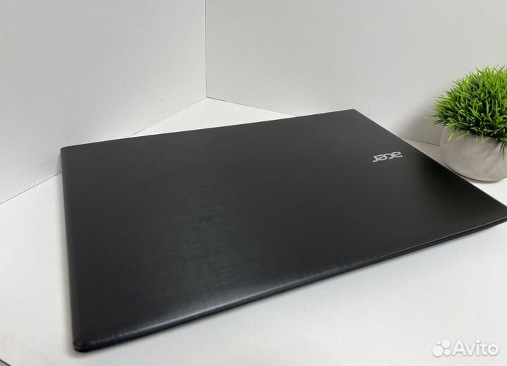 Acer i5-6200U/Geforce 940MX/RAM 8GB (игровой ноут)