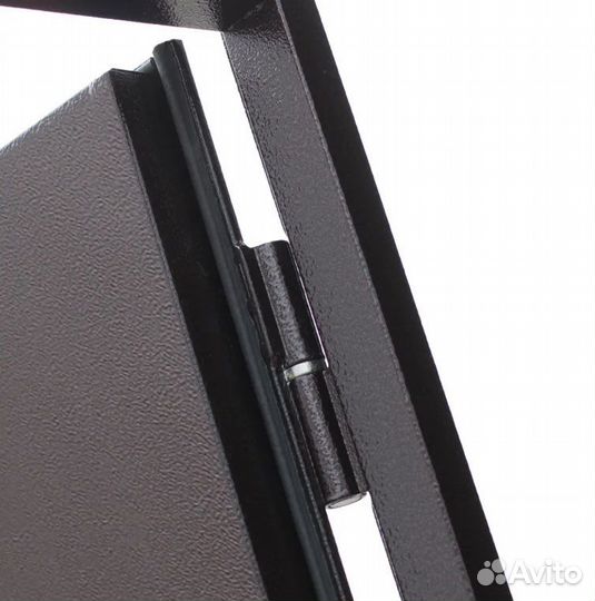 Металлическая входная дверь