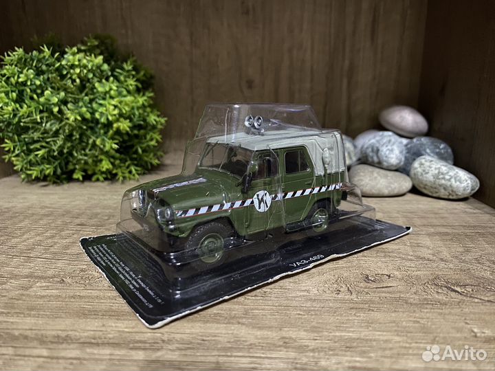 Модель автомобиля УАЗ-469