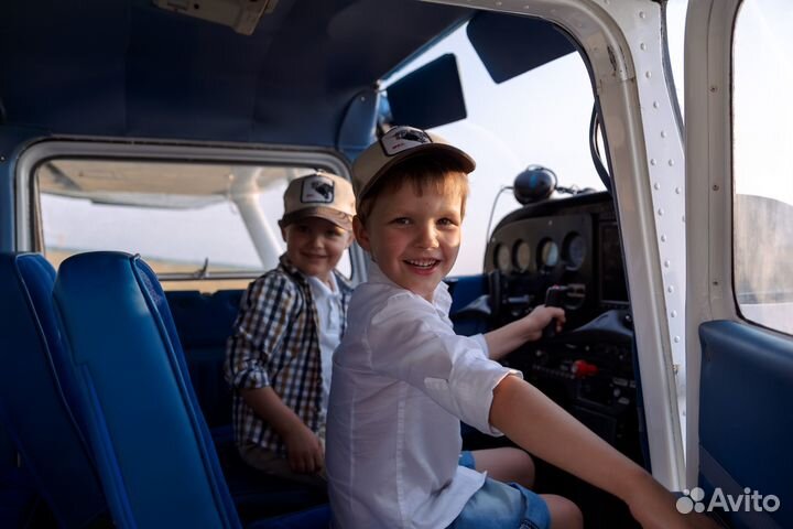 Свидание в самолете над Екатеринбургом