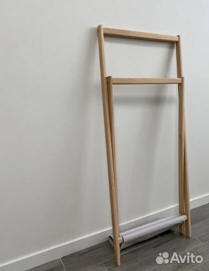 Вешалка напольная дерево