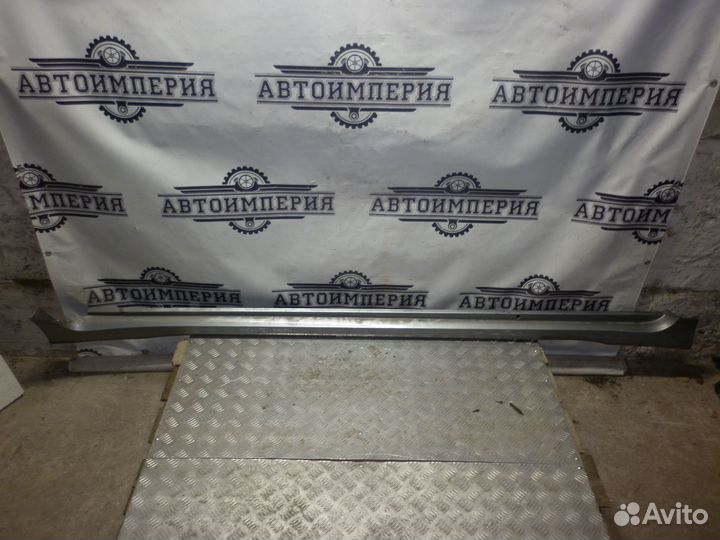 Накладка порога Toyota Sienna 3 2012 3.5