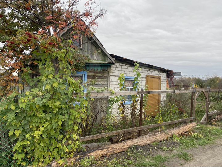 Дача 10 м² на участке 5 сот.