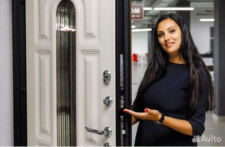 Менеджер по продажам дверей