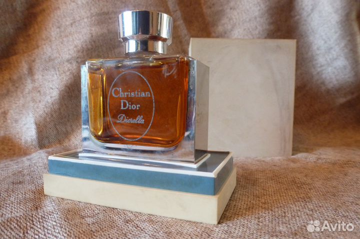 Estee Lauder Estée,духи/Lair du Temps Nina Ricci