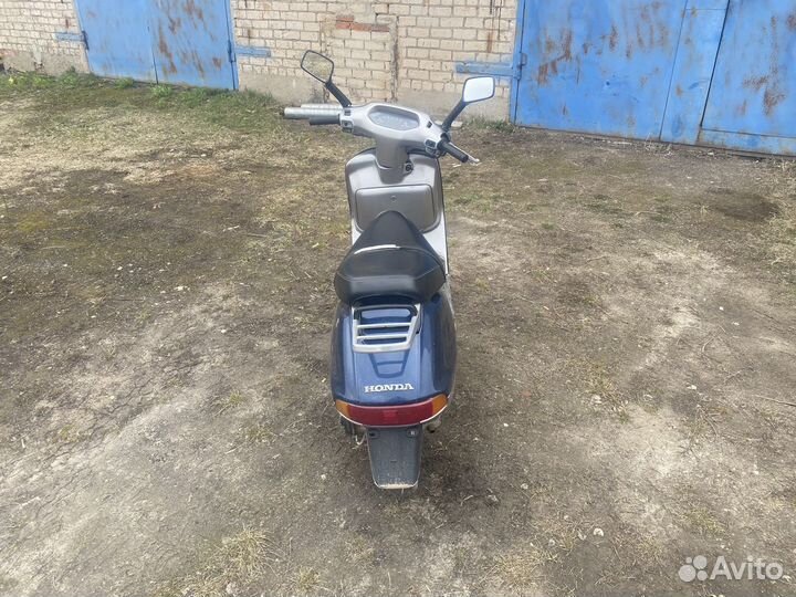 Скутер Honda Lead 50