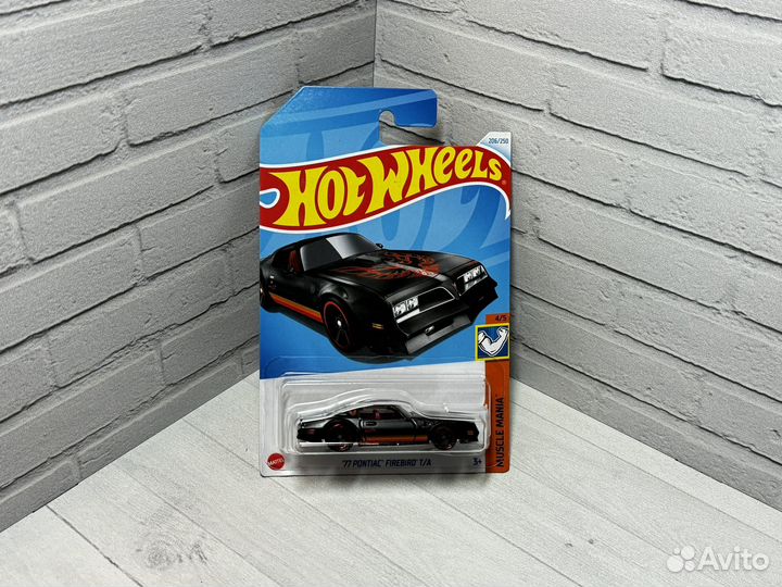 '77 Pontiac Firebird Hot wheels case L 2024