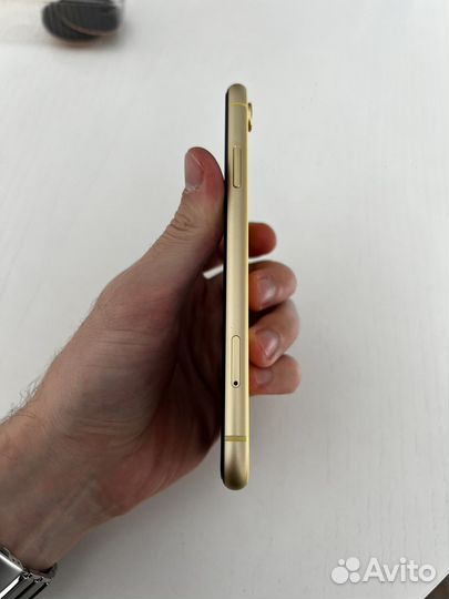 iPhone Xr, 128 ГБ