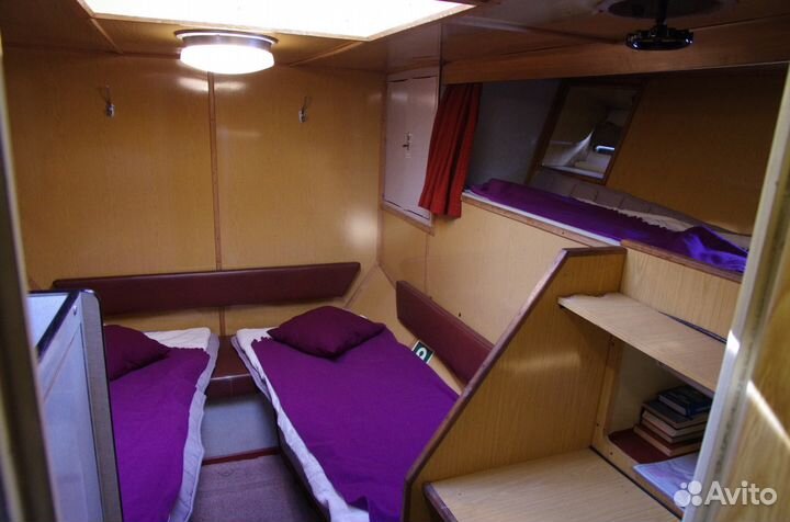 Экспедиционно - туристическое судно