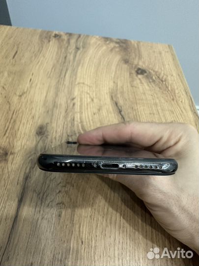 iPhone X, 256 ГБ