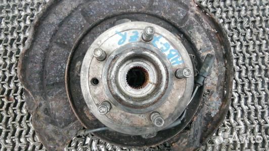 Ступица задняя правая land rover discovery 3 (HBG0