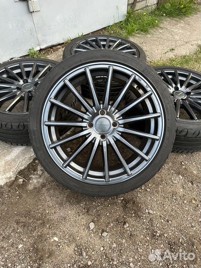 Vossen vfs2 r17 4/98 4/100 205/40/17