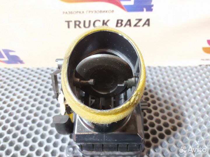 1440717 Дефлектор воздушный Scania 5-series