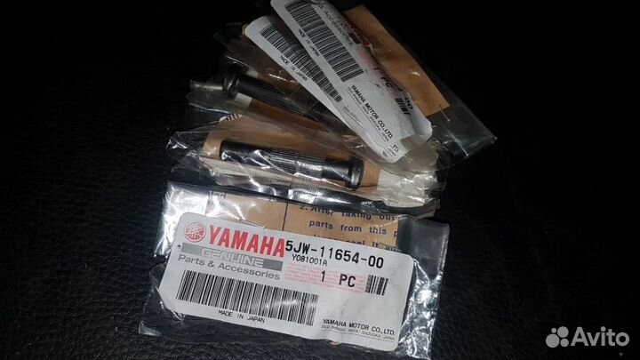 Оригинальный болт шатуна Yamaha XV 1700 Nytro