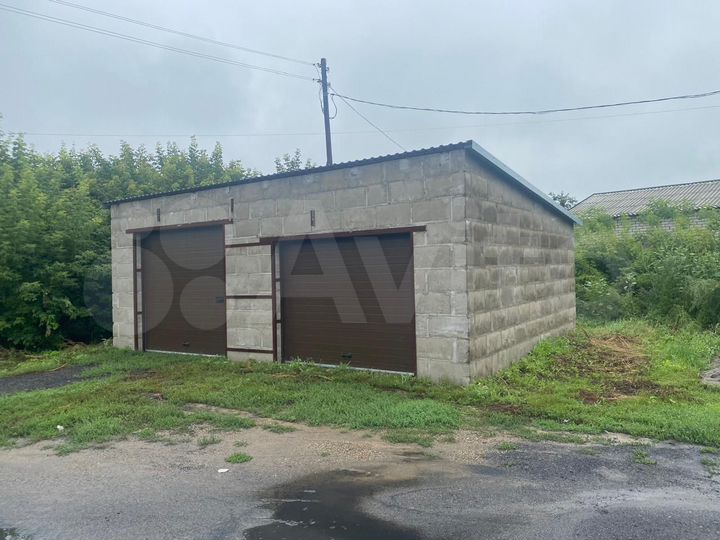 Гараж, > 30 м²