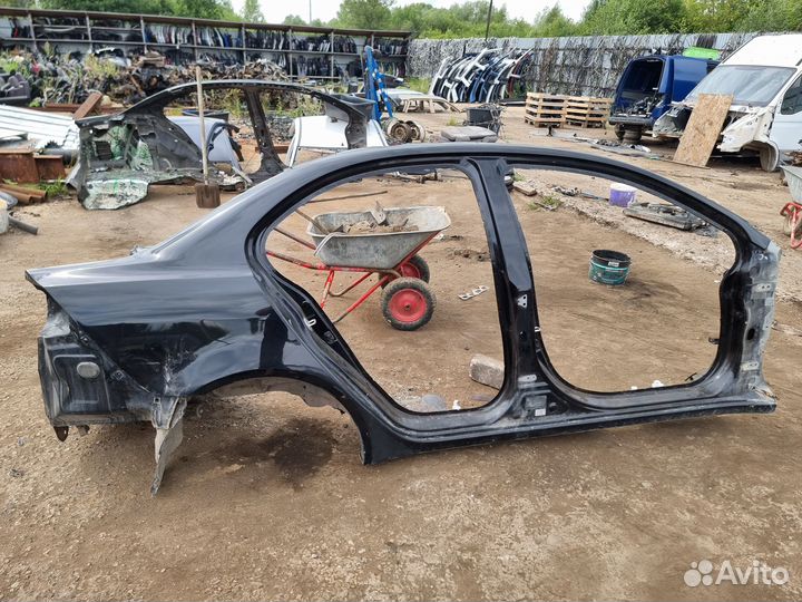 Крыло заднее правое порог боковина Lancer X лансер