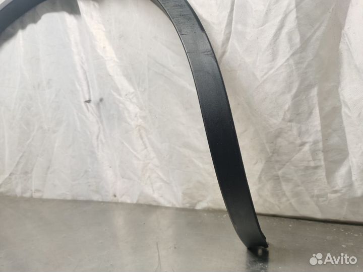 Накладка заднего крыла левого VW Touareg