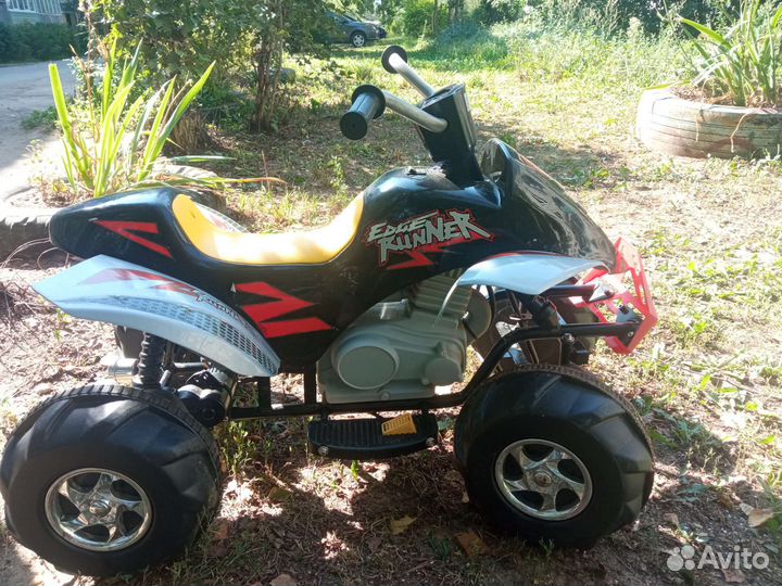 Детский квадроцикл на аккумуляторе