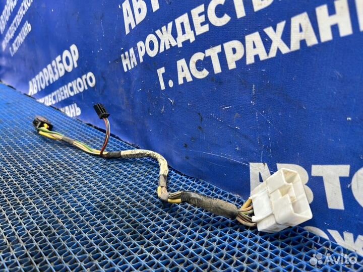 Проводка резистора печки Toyota Corolla 120 седан