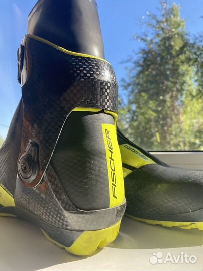 Лыжные ботинки