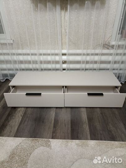 Подвесная TV-тумба