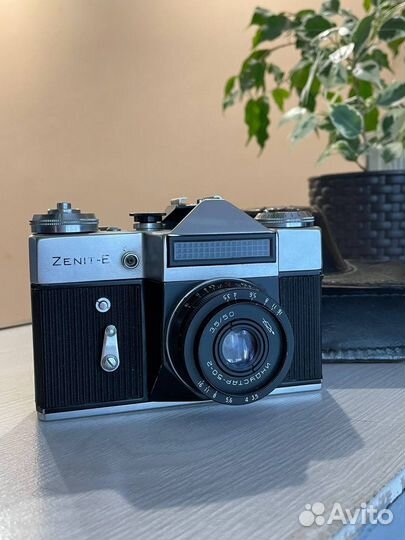 Плёночный фотоаппарат зенит
