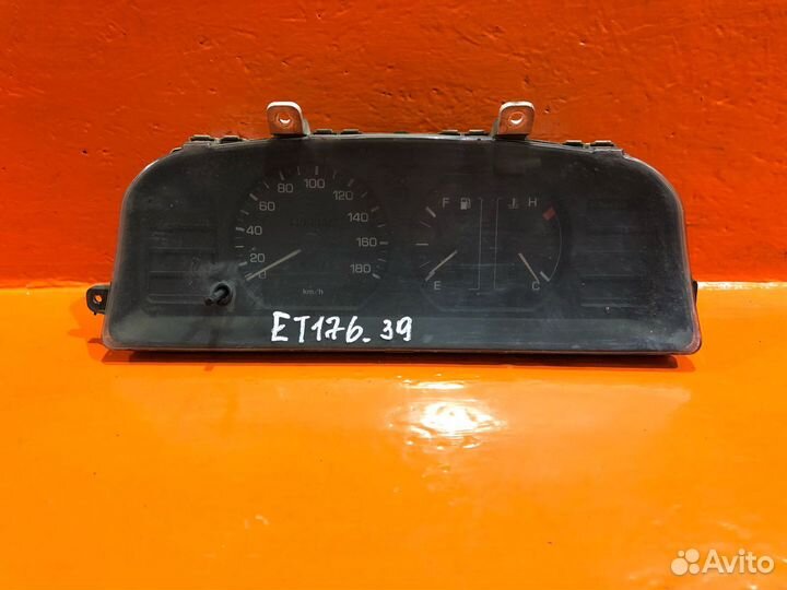 Щиток приборов toyota carina T17