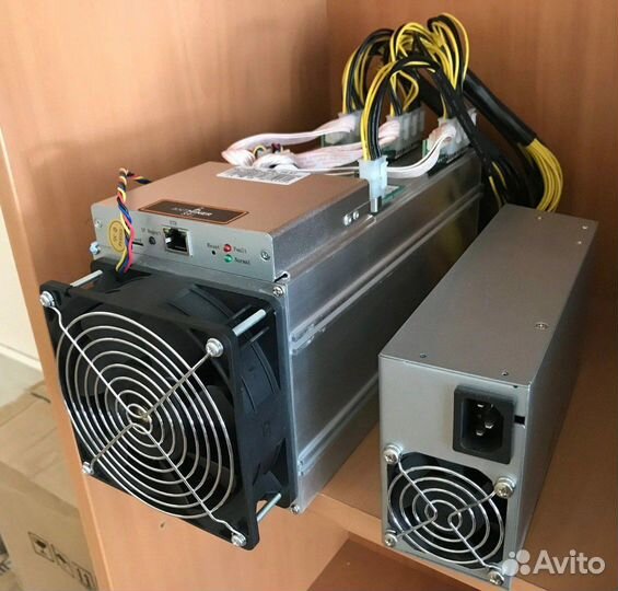 Блоком питания и Майнер s9