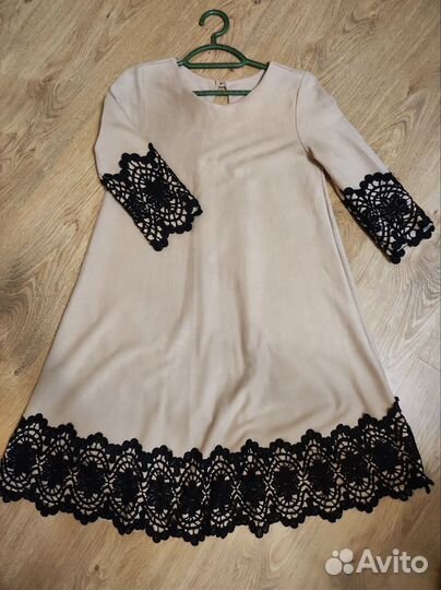 Платье женское 42 размера