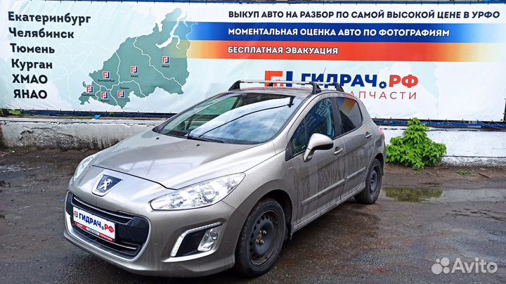 Стекло двери передней правой (форточка) Peugeot 30